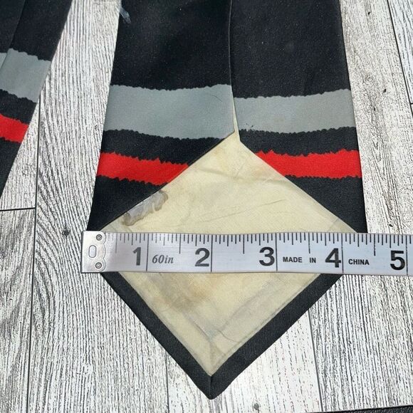 VTG Marshall Field & Company Mens Geometric Print Neck Tie Black Red Gray Yellow - Picture 9 of 10